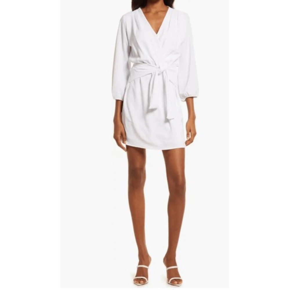 Fraiche by J Wrap Mini Dress Womens M White Minimalist Coastal Tie Waist V-Neck